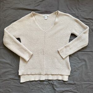 Knit V-Neck Sweater Size M